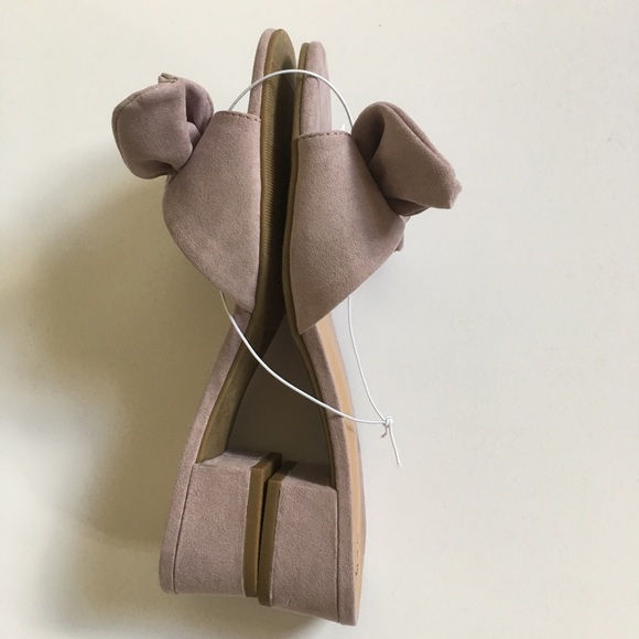 Women's Hyleta Knotted Bow Heeled Mules - Picture 5 of 5